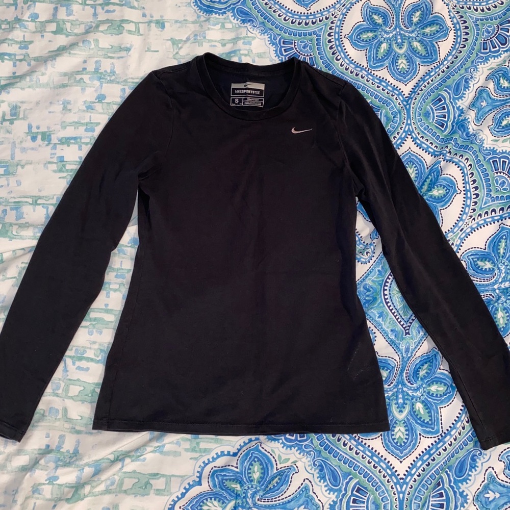 Nike - Black Long Sleeve Tee Shirt
